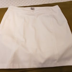 GU GOLF SKORT